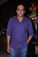 Ashutosh Gowariker at Blockbuster magazine launch in Novotel, Mumbai on 8th July 2012 (175).JPG